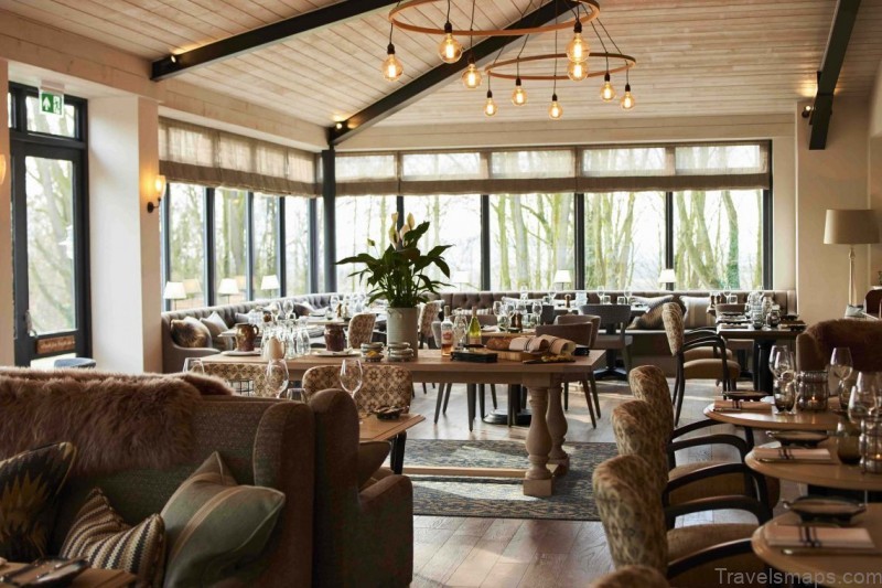 treehouses at the fish hotel cotswolds 1