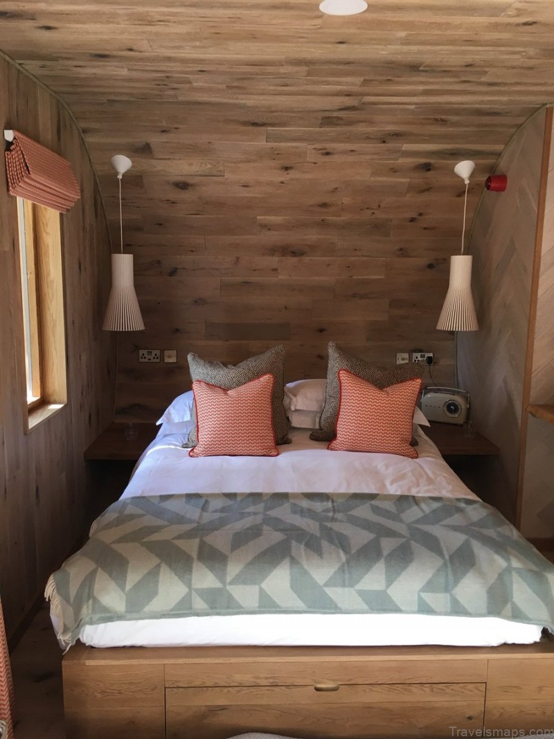 treehouses at the fish hotel cotswolds 1