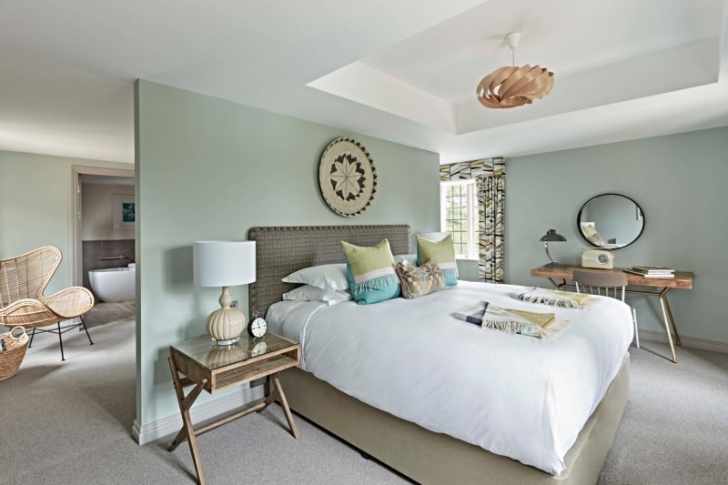 treehouses at the fish hotel cotswolds 4