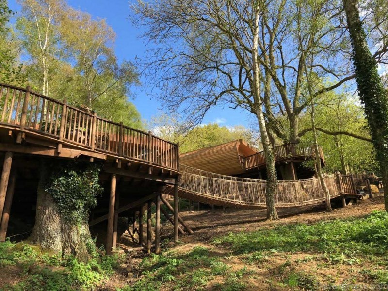 treehouses at the fish hotel cotswolds 6