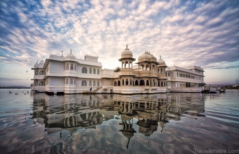 taj lake palace hotel udaipur india 11