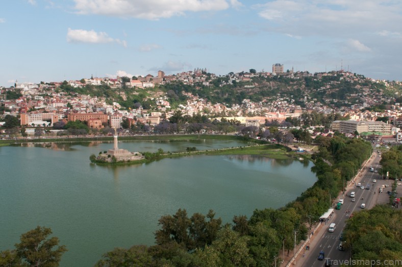 tourist guides map of antananarivo 10