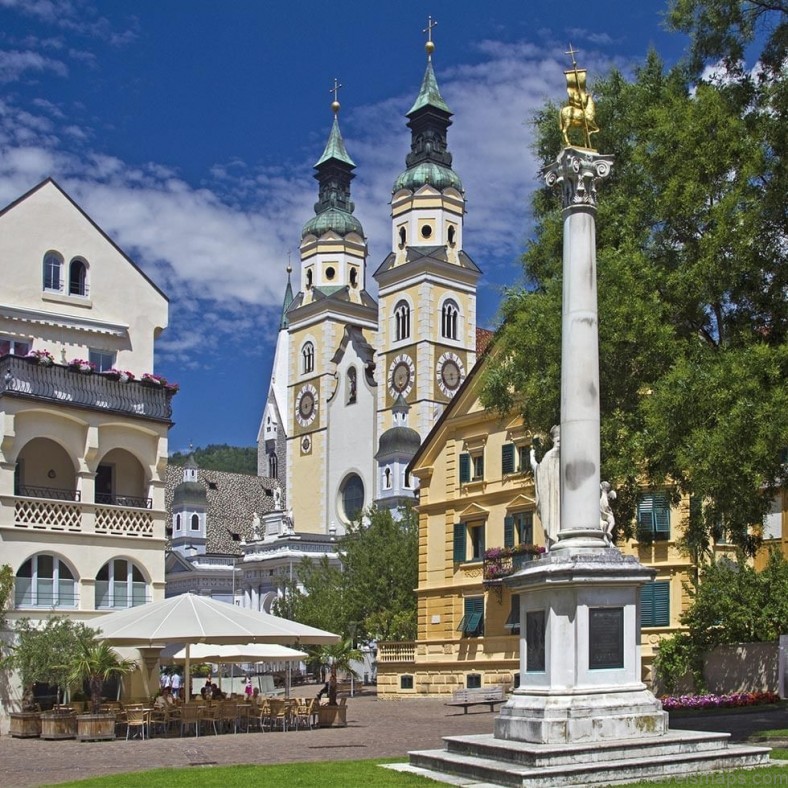 brixen travel guide for tourist the map of brixen 11