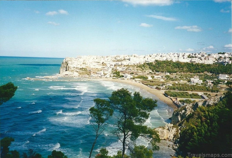 foggia travel guide for tourist map 13